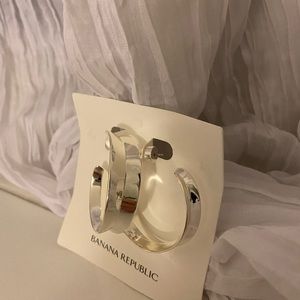Banana Republic never worn silver hoop earrings